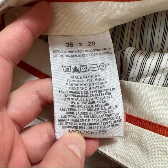 Dockers Classic Fit Pleated Front Tan Khaki Chinos - Picture 4 of 5